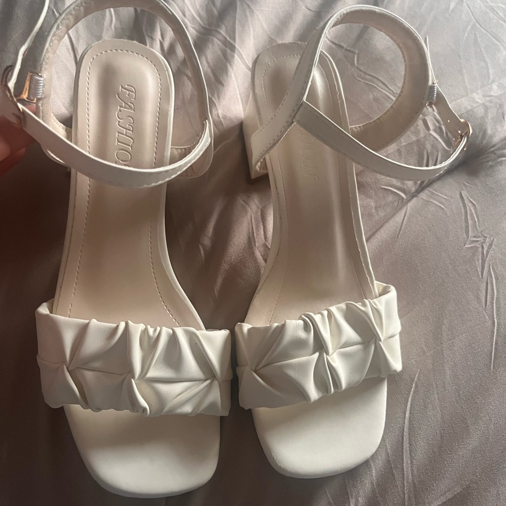 Fashion White Ruched Strap Block Heel Sandals for Women